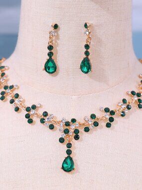 Green Necklace earrings
